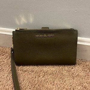 Michael Kors wallet/Wristlet